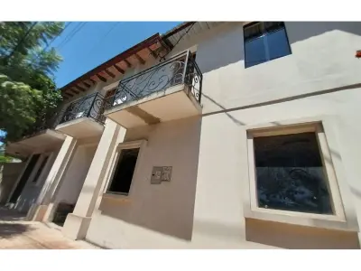 Apartamento à venda em Fernando de la Mora 2