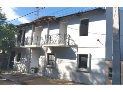 Apartamento à venda em Fernando de la Mora 3