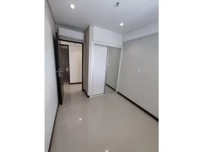 Apartamento à venda em Mburucuyá, Assunção 4
