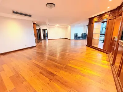 Apartamento à venda em frente ao Yacht e Golf Club, Lambaré 4