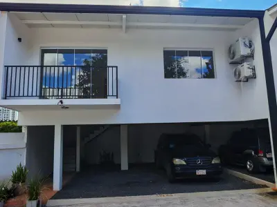 Apartamento independente para alugar no bairro Jara 2
