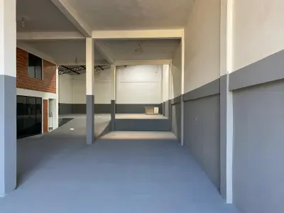 Galpão comercial para alugar em Ciudad del Este — 360 m² 2
