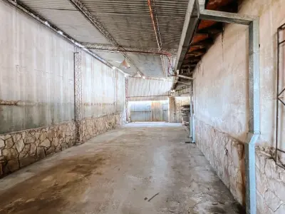 Commercial warehouse for sale, Estanzuela Neighborhood, Fernando de la Mora 4