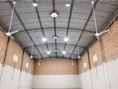 Depósito comercial en venta en el centro de San Lorenzo 3