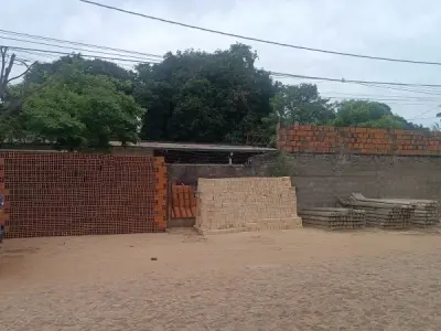 Depósito comercial en venta en San Lorenzo, barrio San Isidro 2