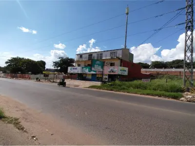 Depósito comercial en venta sobre Avda. Avelino Martínez 3