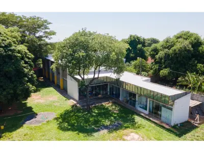Depósito con oficina en venta en Fernando de la Mora 3