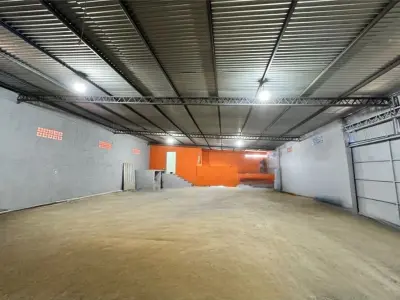 Depósito con salón comercial en alquiler en Panambi Vera, Asunción 2