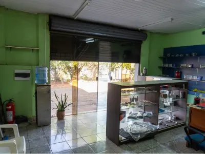 Depósito con Showroom en Venta en Ciudad del Este 3