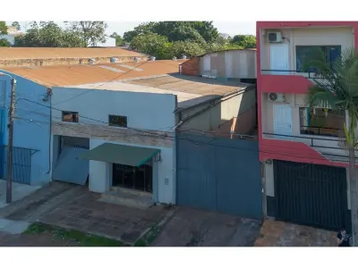 Depósito con Showroom en Venta en Ciudad del Este 5