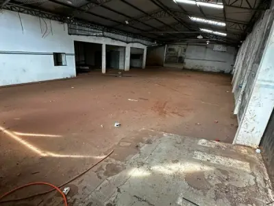 Depósito con terreno en venta en Pablo Rojas, Ciudad del Este 3
