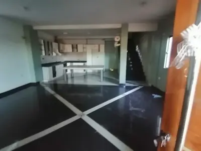 Warehouse with attached residence for sale in Ciudad del Este 4