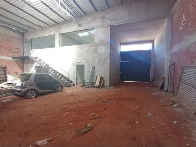 Depósito en alquiler a estrenar en Lambaré 3
