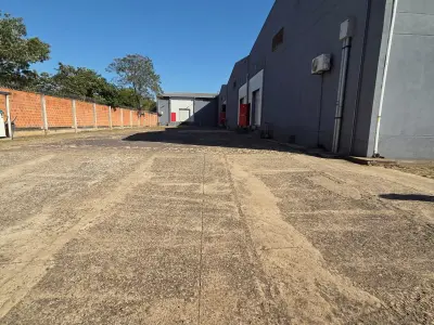 Depósito de 420 m² para Aluguel em Mariano Roque Alonso 3