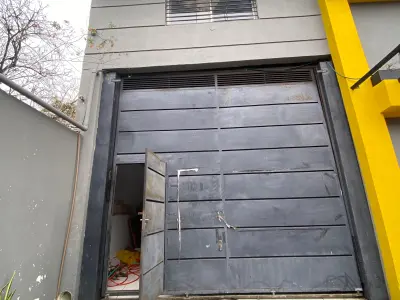 Warehouse for rent of 650 m² in San Vicente 2