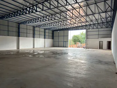 Depósito en alquiler en parque cerrado, km 9, Ciudad del Este 4