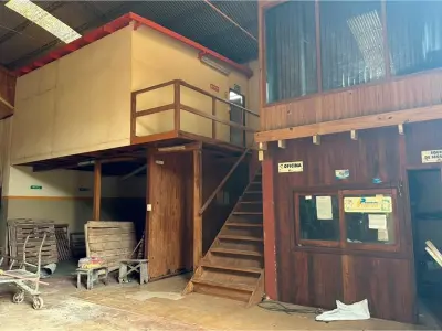 Depósito industrial en venta en Encarnación, Itapúa 3