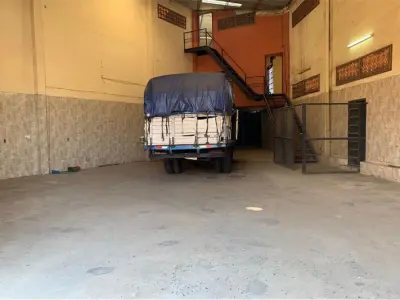Depósito industrial à venda na zona do Abasto, Assunção 4