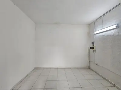 Depósito coberto para alugar em Panambí Retá, Assunção 4