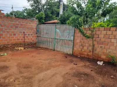 Dos casas en venta en Barrio La Amistad, Luque 2