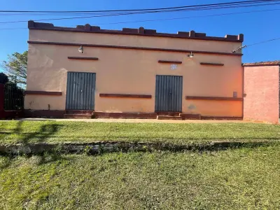 Dois salões comerciais para alugar em Itá 3
