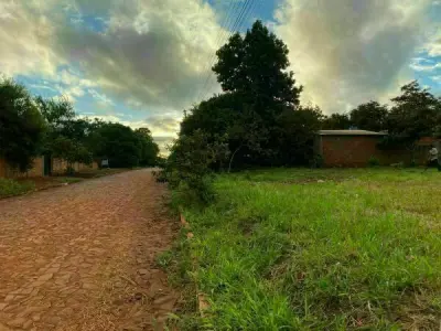 Dos terrenos en venta en Presidente Franco, km 9 Monday 2