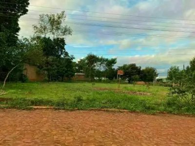 Dos terrenos en venta en Presidente Franco, km 9 Monday 4