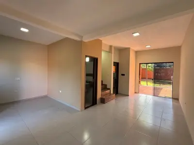 Duplex novo à venda em Laurelty, Luque 4