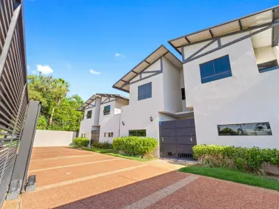 Dúplex a estrenar en venta en Loma Merlo, Luque 3