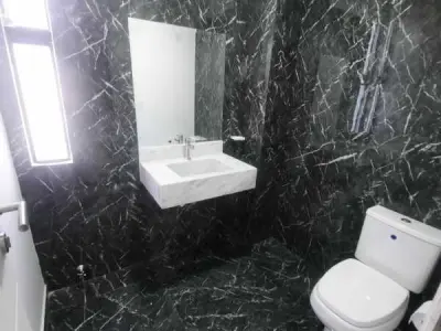 Duplex novo à venda em San Bernardino, a uma quadra do lago 3