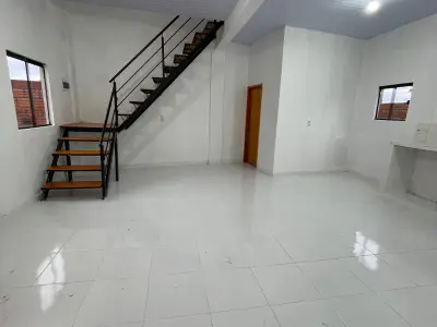 Dúplex de 2 dormitórios para alugar no Barrio Fátima 3