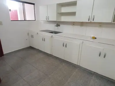 3-bedroom duplex for rent in Loma Pyta 4