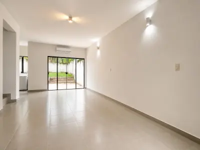 Duplex de 3 quartos à venda em Mbachío, Lambaré 2