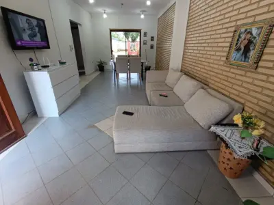 Duplex para alugar de 3 quartos em Fernando de la Mora 2