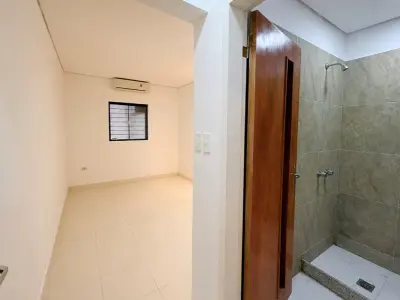 Duplex para alugar em Laurelty, Luque 4