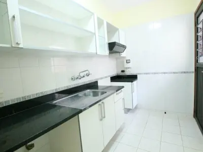 Dúplex en Alquiler en Ycua Sati con 3 Dormitorios 2