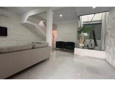 Duplex para alugar para uso comercial em Mburucuyá 3