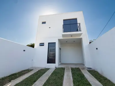 Dúplex en venta a estrenar en Villa Elisa, Central 2