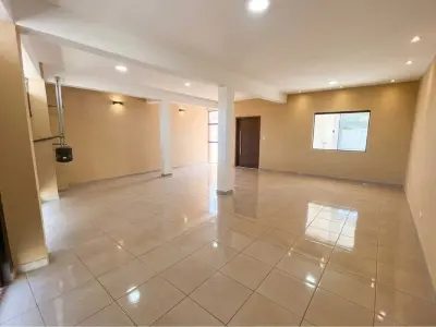 Dúplex en venta a refaccionar en Luque, Barrio La Amistad 4