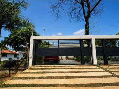Dúplex en venta con 3 dormitorios en Luque 3