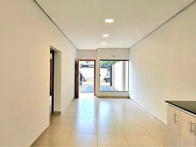 Duplex for sale with garden in Isla Bogado, Luque 3