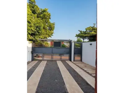 Dúplex en venta con patio en Puerto Pabla, Lambaré 3