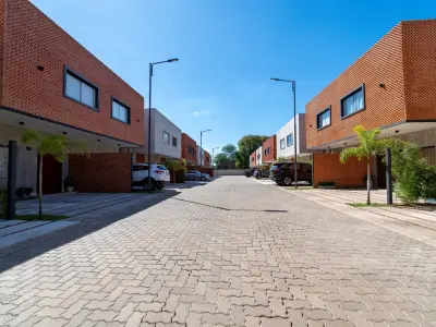 Dúplex à venda no condomínio fechado Altea Laguna Grande 3