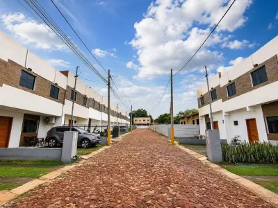Duplex à venda no condomínio fechado El Paraíso, Lambaré 3