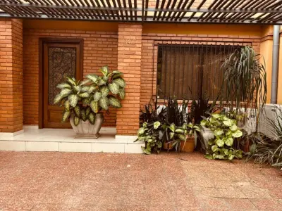 Dúplex en venta en Barrio Santa María, La Costa Lynch, Asunción 2