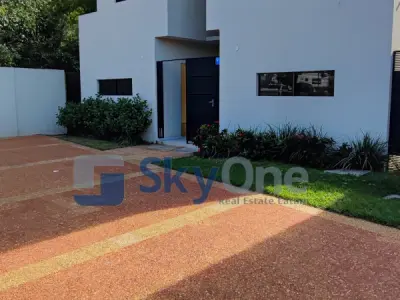 Duplex for sale in gated condominium in Loma Merlo, Luque 4