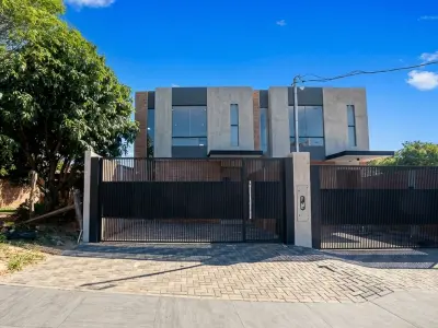 Dúplex en venta en Jardín de Oro, Luque 2