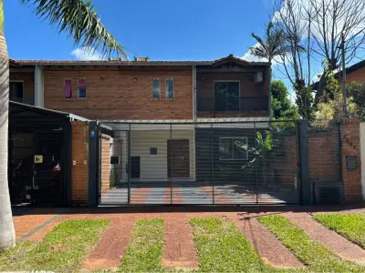 Duplex à venda em Lambaré com piscina e churrasqueira 2