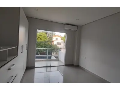 Dúplex en venta en Laurelty, San Lorenzo 4