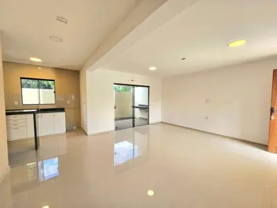 Dúplex à venda em Luque, 3 dormitórios, novo 4